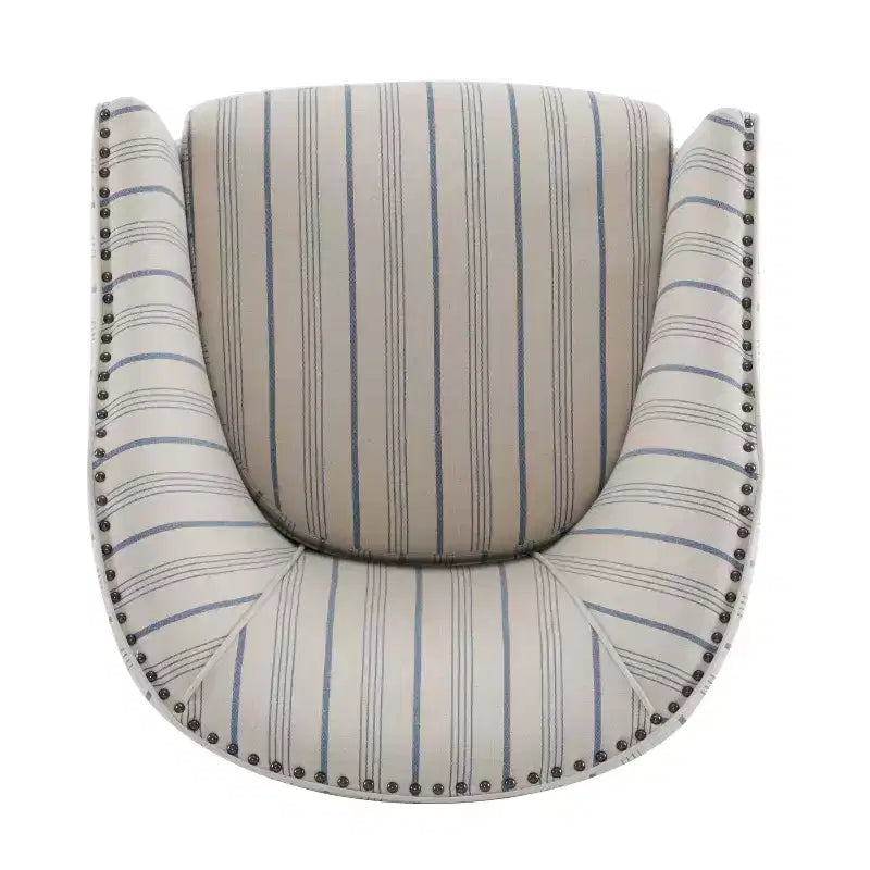 Poltrona club imbottita con finiture borchiate, colori assortiti, 1 posto