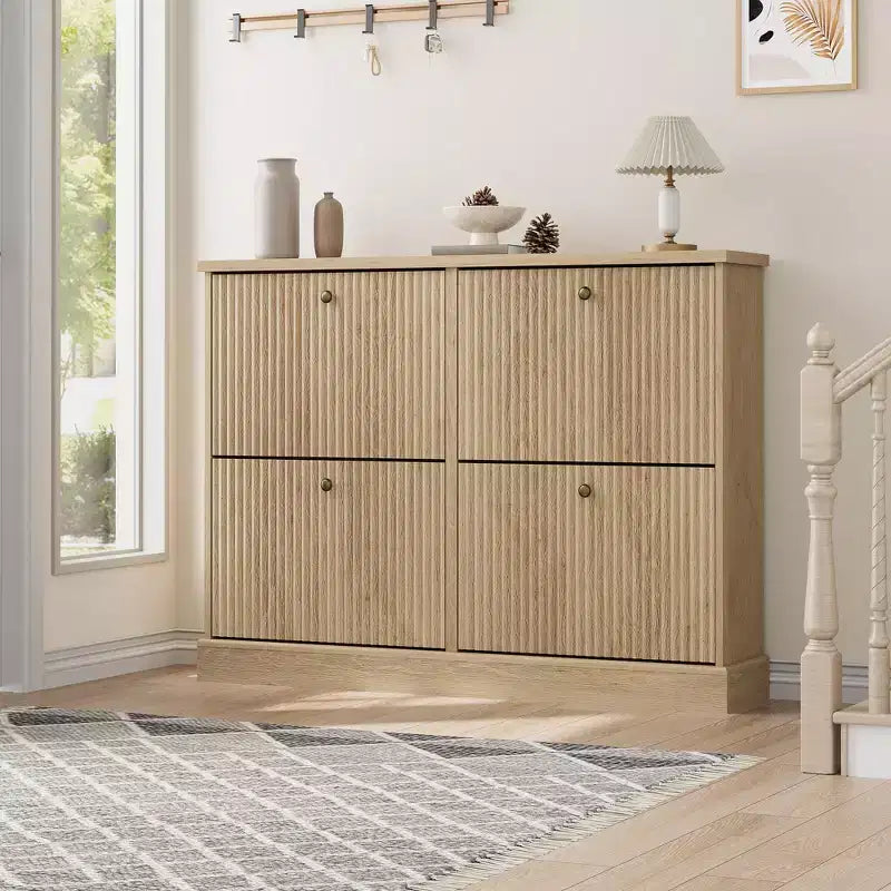 Scarpiera con sportelli a ribalta Nero / Naturale / Noce – 4 scomparti, ripiani regolabili, per 2-4 utilizzatori